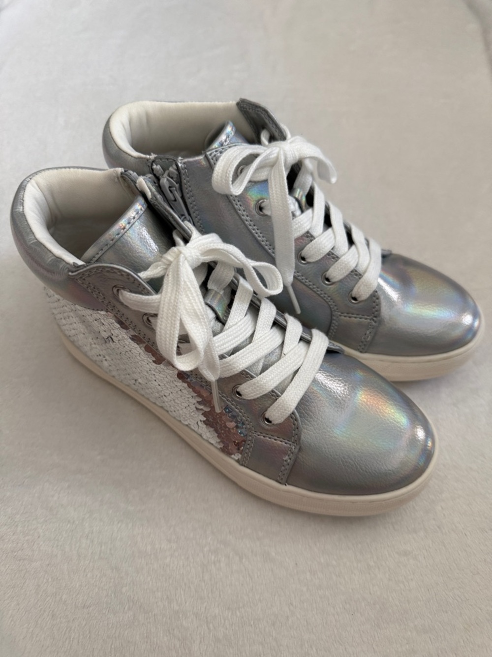 (NWT) Cat & Jack | Pavla Flip Sequin High Top Sneakers Sparkly Shoes Silver (5)